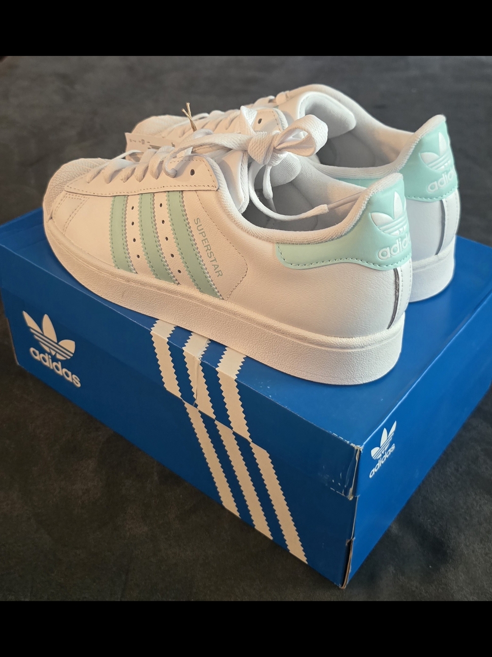 Adidas Womens SIZE 7  Superstar II Shoes in White and Mint